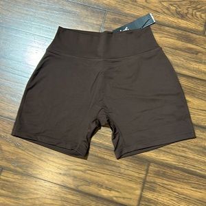 W121 - Curve Biker Shorts XL
